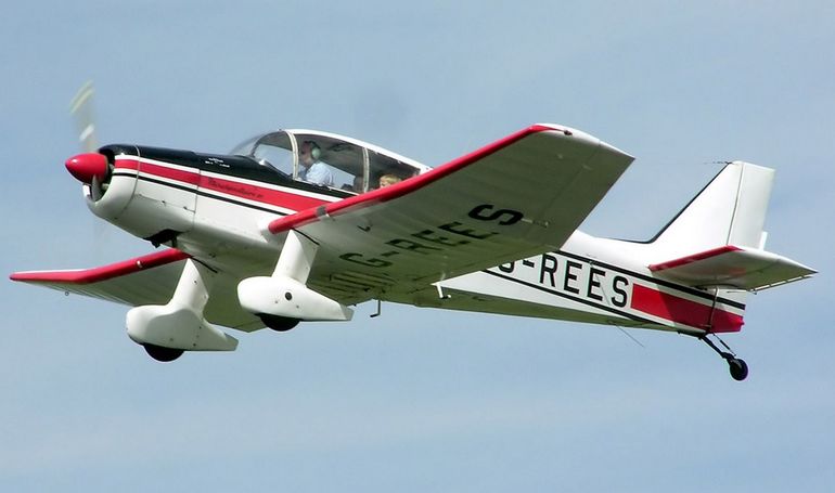 JODEL D-140 Abeille JODEL D-140 Mousquetaire MUDRY D-140 Mousquetaire SAN D-140 Abeille SAN D-140 Mousquetaire D140 aircraft photograph