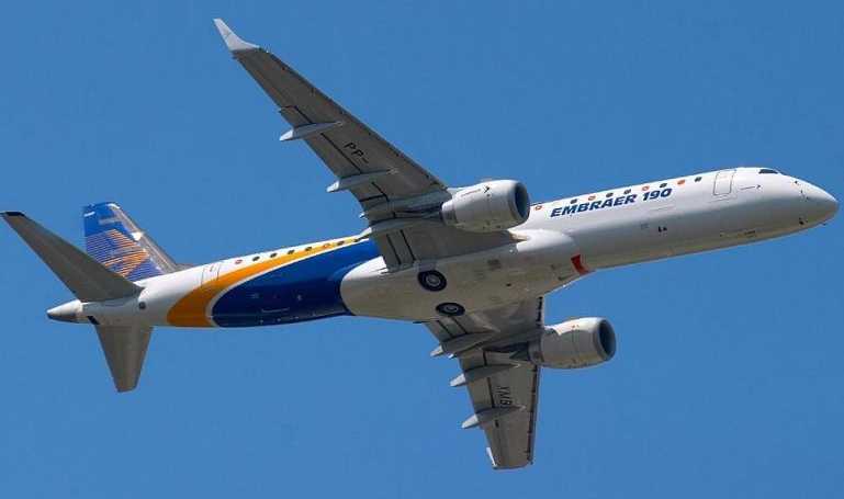 EMBRAER ERJ-190 Lineage 1000 EMBRAER 190 EMBRAER ERJ-190-100 E190 aircraft photograph
