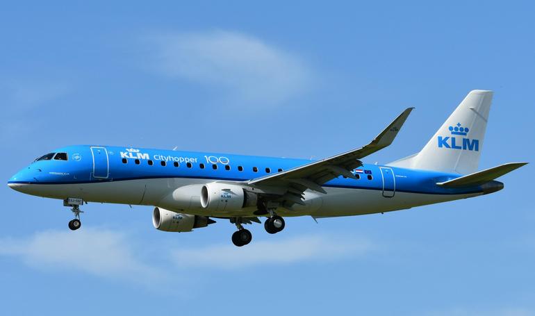 EMBRAER 175 (short wing) EMBRAER ERJ-170-200 (short wing) E75S aircraft photograph