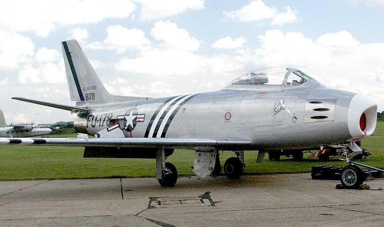 CANADAIR CL-13 Sabre COMMONWEALTH (1) CA-27 Sabre MITSUBISHI F-86 Sabre NORTH AMERICAN F-86 Sabre F86 aircraft photograph