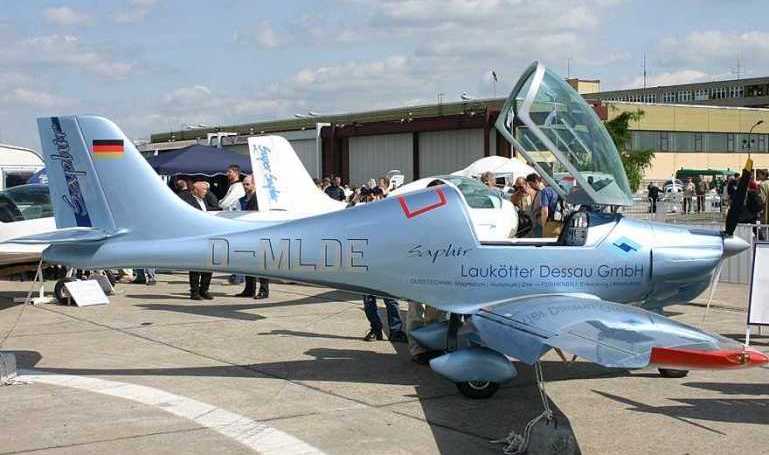 FL�MING AIR FA-01 Saphir FL�MING AIR FA-01 Smaragd FA01 aircraft photograph