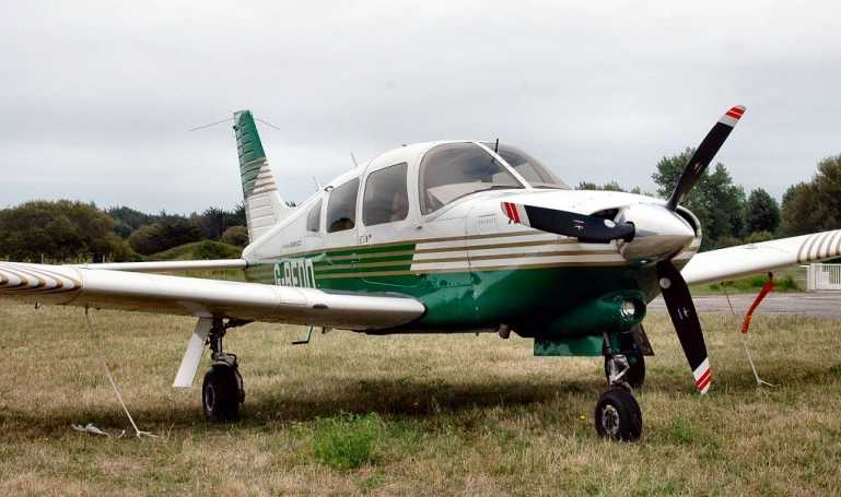 CHINCUL PA-A-28RT-201 Arrow 4 EMBRAER EMB-711T Corisco 2 NEIVA EMB-711T Corisco 2 PIPER PA-28RT-201 Arrow 4 P28T aircraft photograph