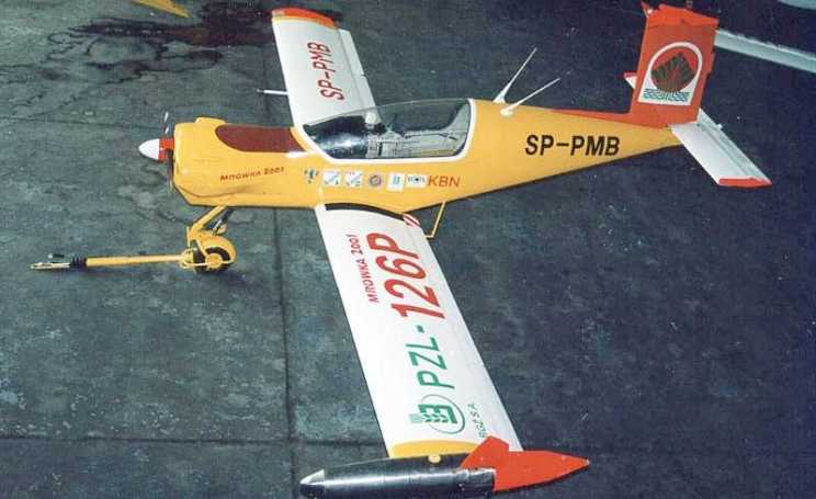 AGROLOT PZL-126 Mrowka PZL-OKECIE PZL-126 Mrowka PZ26 aircraft photograph
